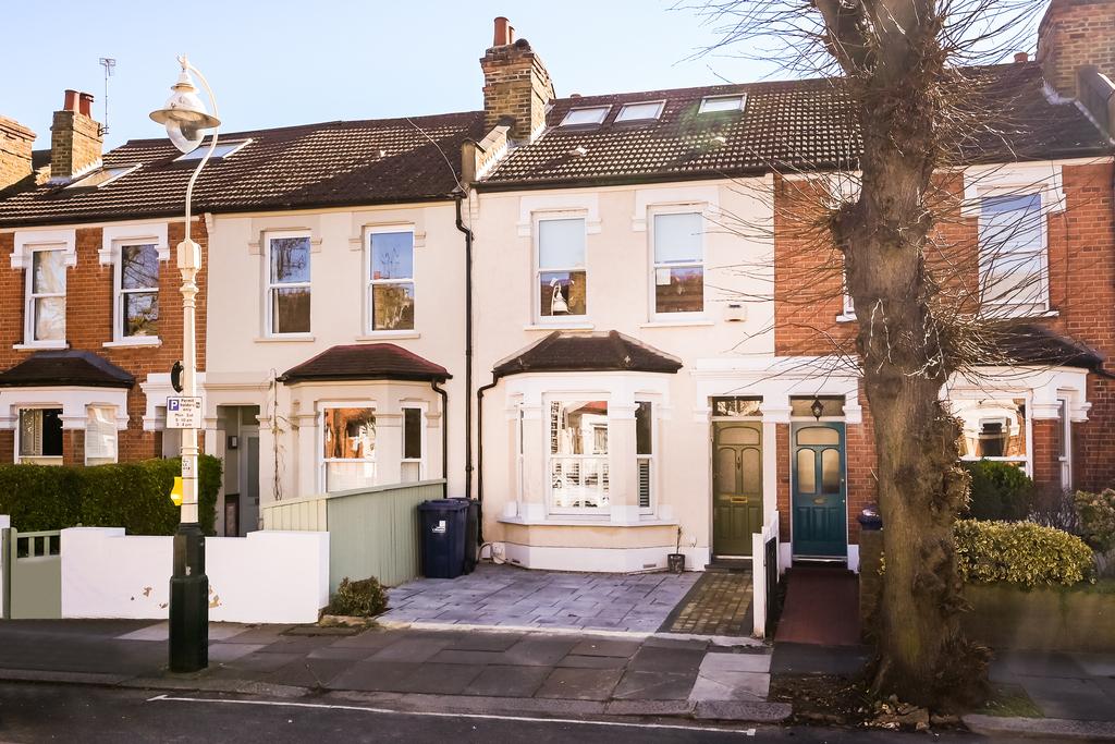 Cranmer Avenue, Ealing, Northfields, London, W13 3 bed terraced house