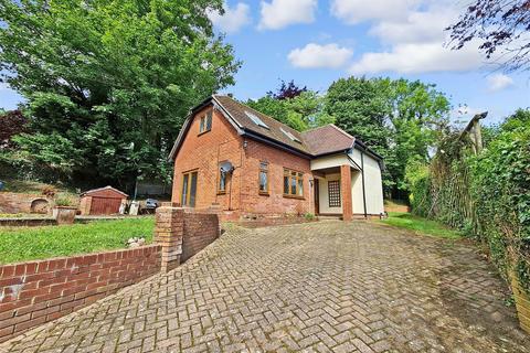 Greenwood Carters Hill Lane, Meopham, Gravesend, DA13 0UG