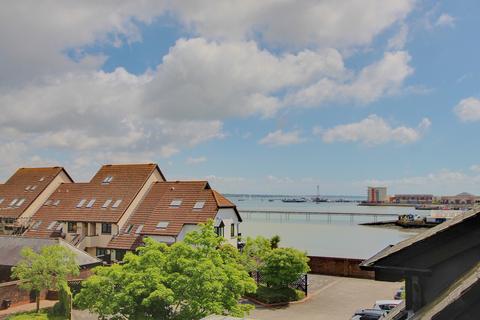 2 bedroom duplex for sale, Shamrock Way, Hythe Marina