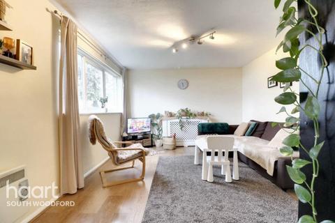2 bedroom apartment to rent, Victoria Road, London