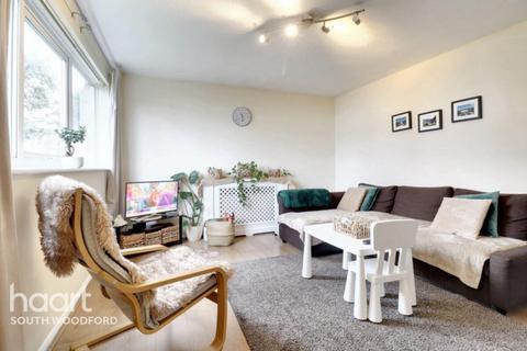 2 bedroom apartment to rent, Victoria Road, London
