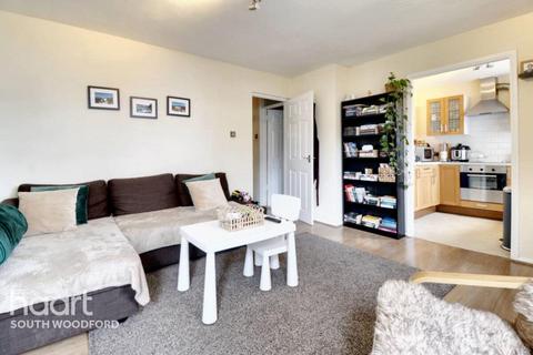 2 bedroom apartment to rent, Victoria Road, London