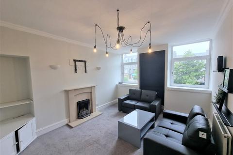 2 bedroom flat to rent, Powis Terrace, Kittybrewster, Aberdeen, AB25