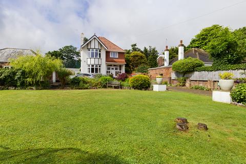45 Manor Road, Paignton, TQ3 2HZ