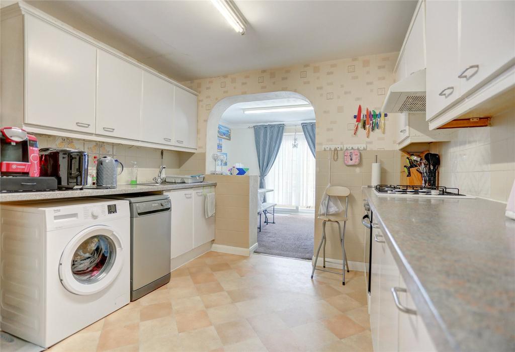 Thornhill Rise, Portslade, East Sussex, BN41 4 bed semidetached house