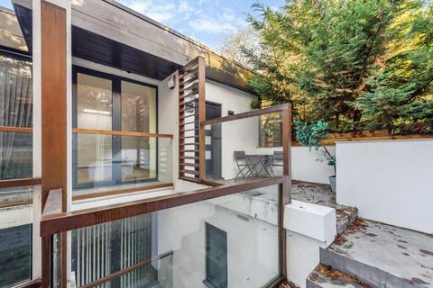 3 bedroom semi-detached house for sale - Frognal,  Hampstead NW3,  NW3