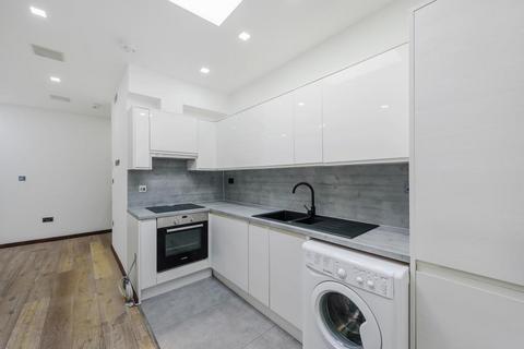 3 bedroom semi-detached house for sale - Frognal,  Hampstead NW3,  NW3