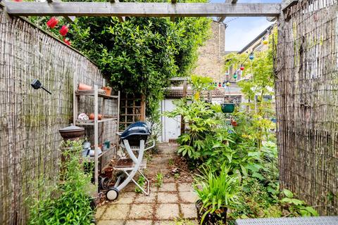 61 Fairlight Road, London, SW17 0JE