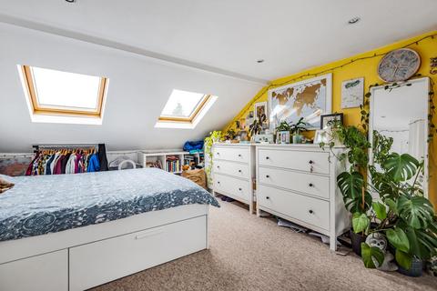 61 Fairlight Road, London, SW17 0JE