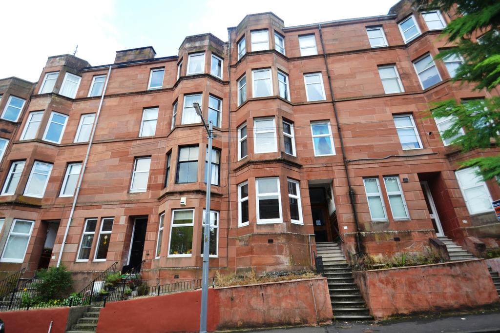 55 Bellwood Street, Shawlands, Glasgow, G41 3EX 1 bed flat £700 pcm