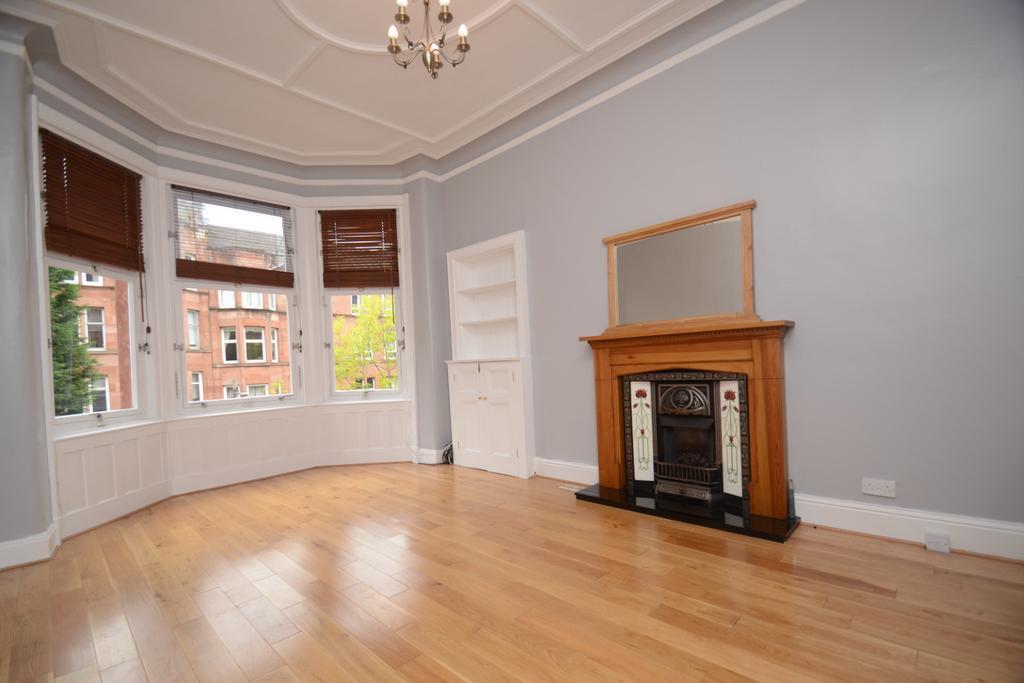 55 Bellwood Street, Shawlands, Glasgow, G41 3EX 1 bed flat £700 pcm