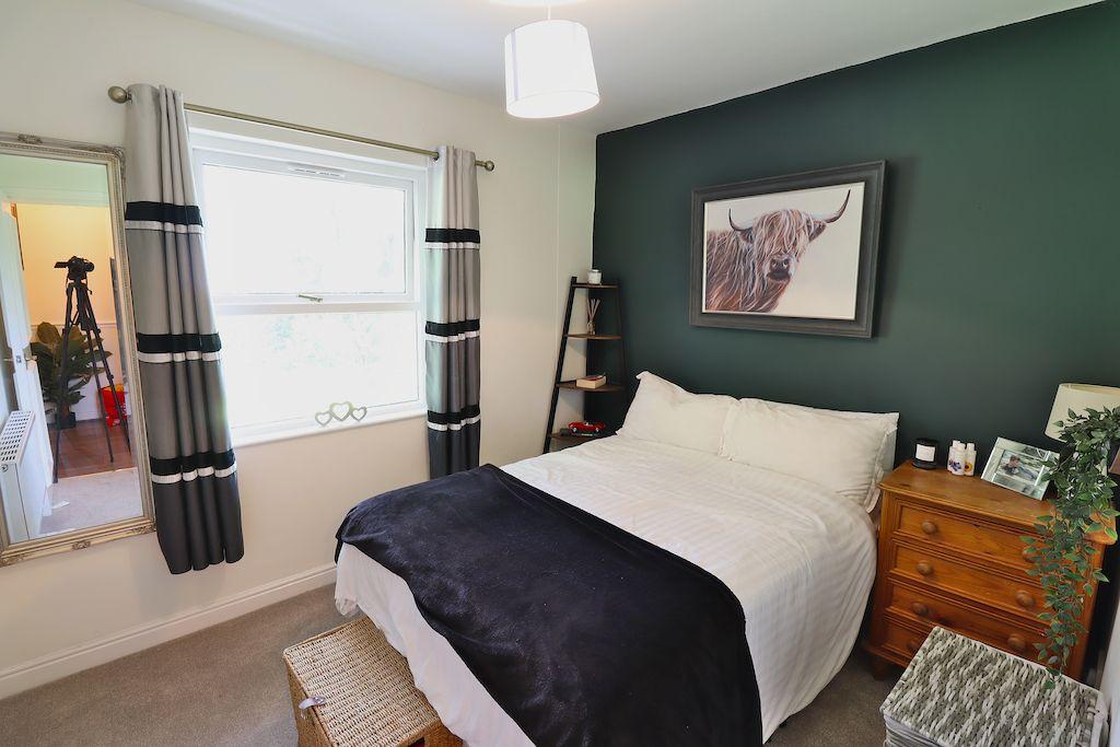 Bedroom 1 (Double)