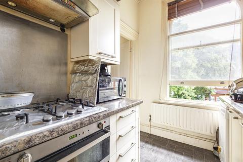 18b Avenue Crescent, London, W3 8EP