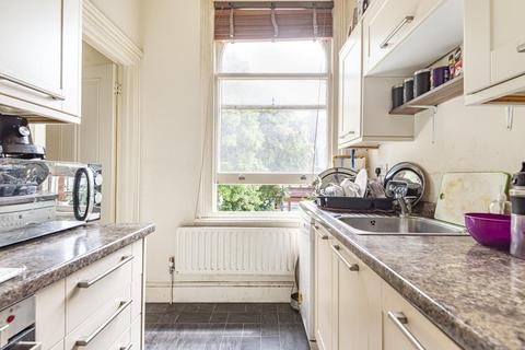 18b Avenue Crescent, London, W3 8EP