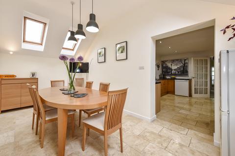 Montroig Rewlands Drive, Winchester, SO22 6PA
