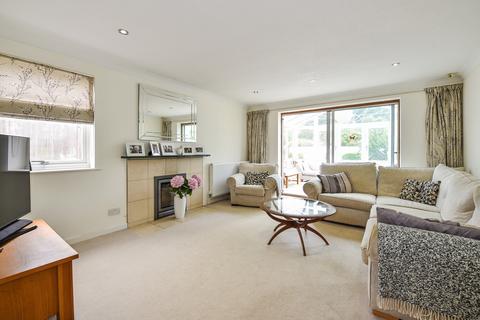 Montroig Rewlands Drive, Winchester, SO22 6PA