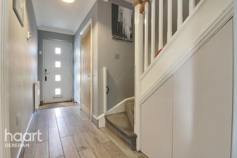 27 Adcock Road, Watton, Thetford, IP25 6NX