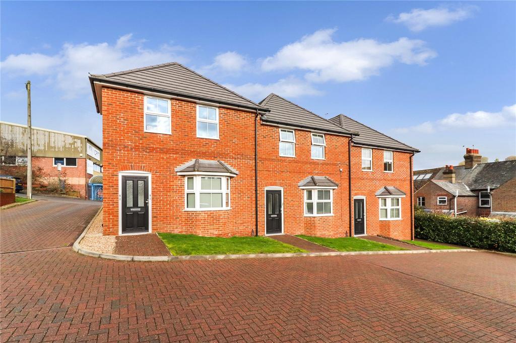 Addison Court, Addison Road, Chesham, Buckinghamshire, HP5 2 bed