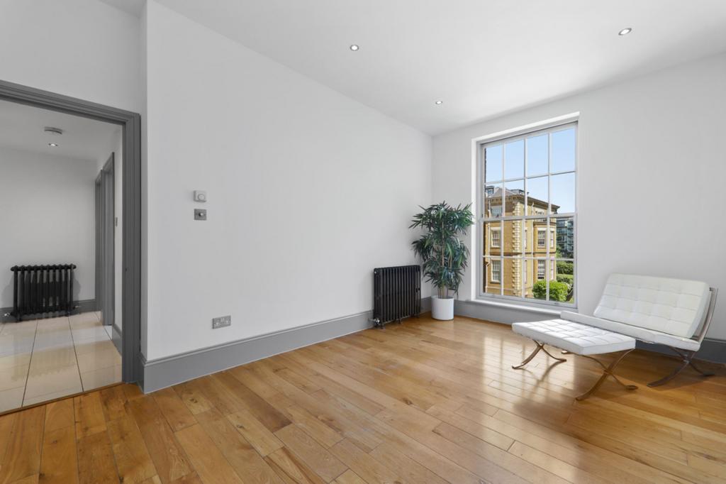 Apartment in London - View 2