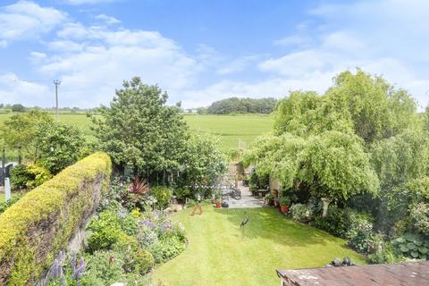 18 Townsend Close, Newton Regis, Tamworth, B79 0NP