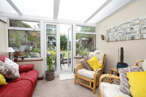 18 Townsend Close, Newton Regis, Tamworth, B79 0NP