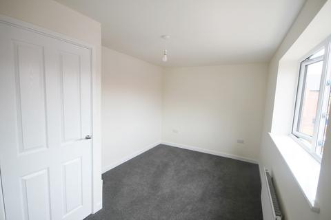 3 bedroom terraced house to rent, Soar Lane, Leicester