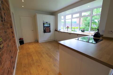Huntley Lodge Tean Road, Cheadle, Stoke-on-trent, ST10 1TZ