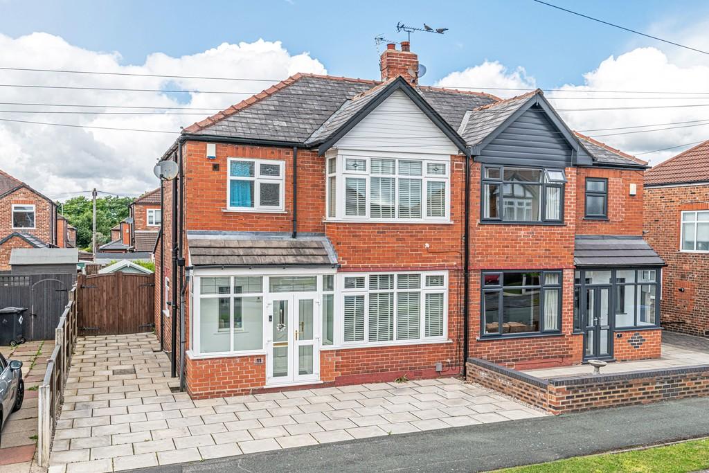 Derwent Road, Stockton Heath 3 bed semidetached house £1,100 pcm (£