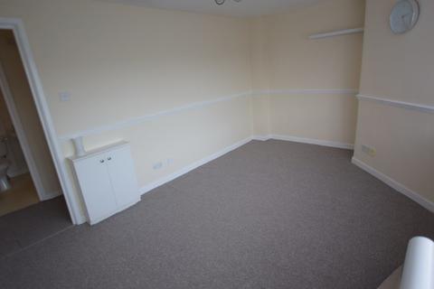 2 bedroom flat to rent, Seaford Court, 14 Argyll Road