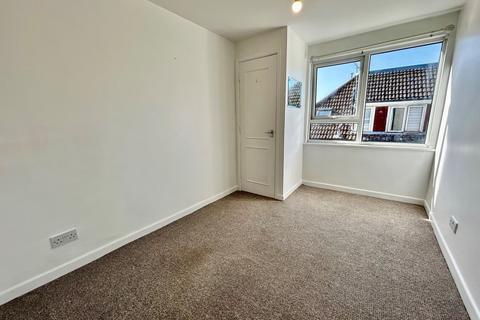 2 bedroom flat to rent, Seaford Court, 14 Argyll Road