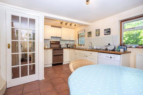 4 bedroom detached house for sale, Penpaled Road, Criccieth, Gwynedd, LL52