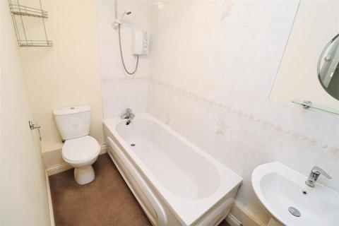 2 bedroom flat to rent - Elizabeth Court, Coundon, Coventry