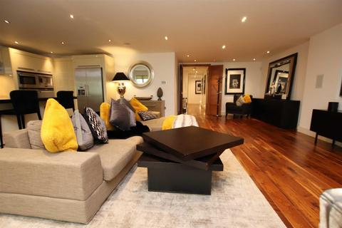 3 bedroom apartment to rent - Bowdon