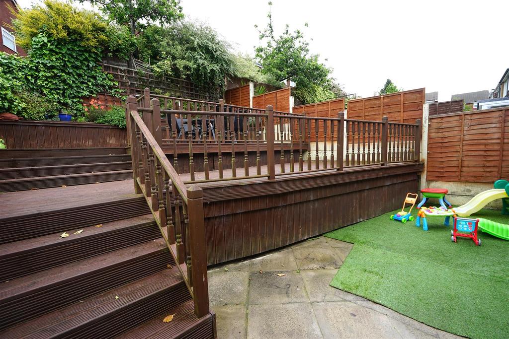 Pennine Road, Horwich, Bolton 3 bed semidetached house £230,000