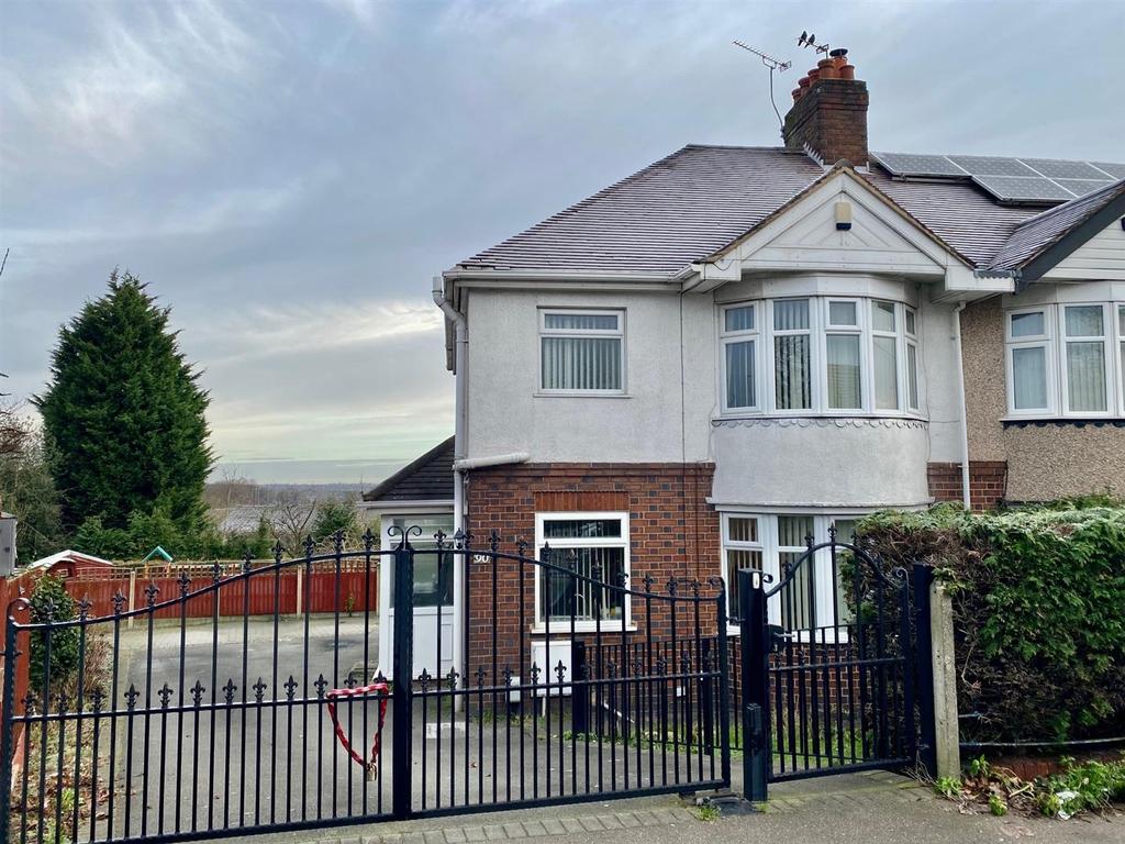 College Street, Nuneaton 3 bed detached house £225,000