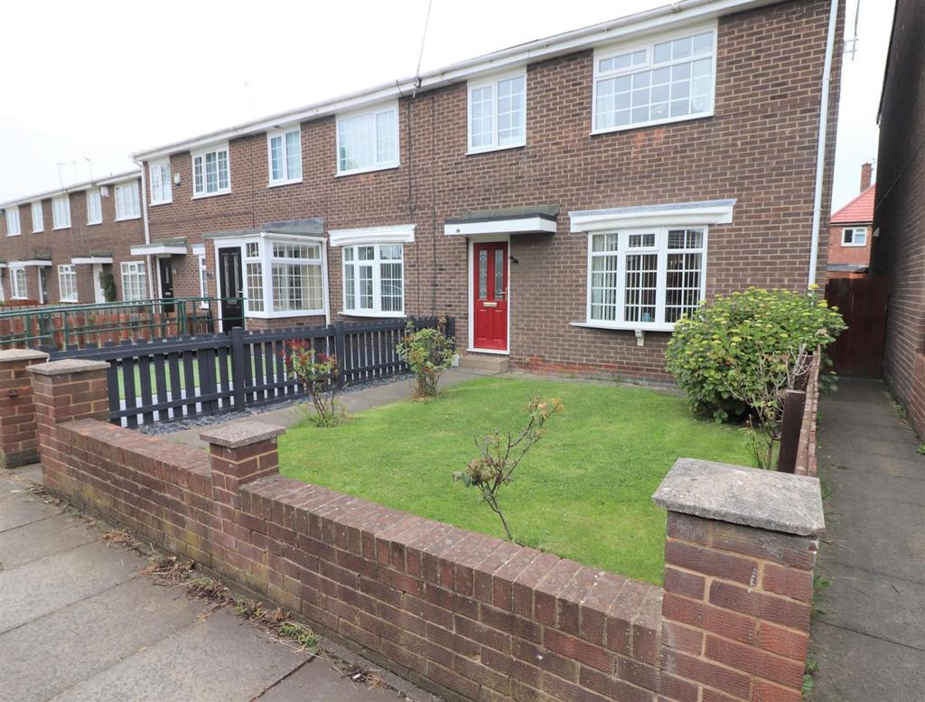 Chester Grove, Blyth 3 bed end of terrace house £108,000