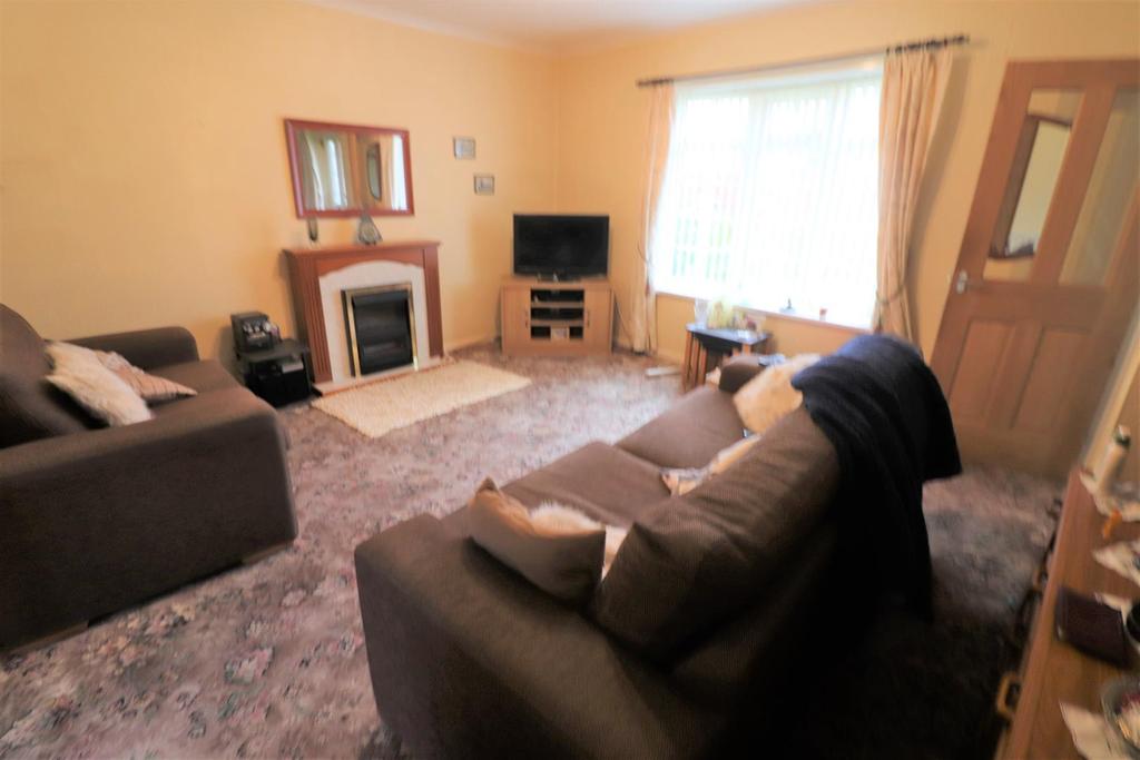 Chester Grove, Blyth 3 bed end of terrace house £108,000