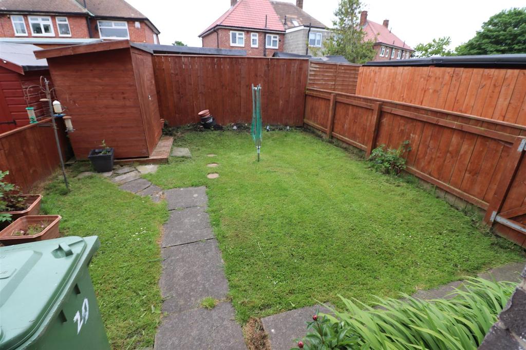 Chester Grove, Blyth 3 bed end of terrace house £108,000