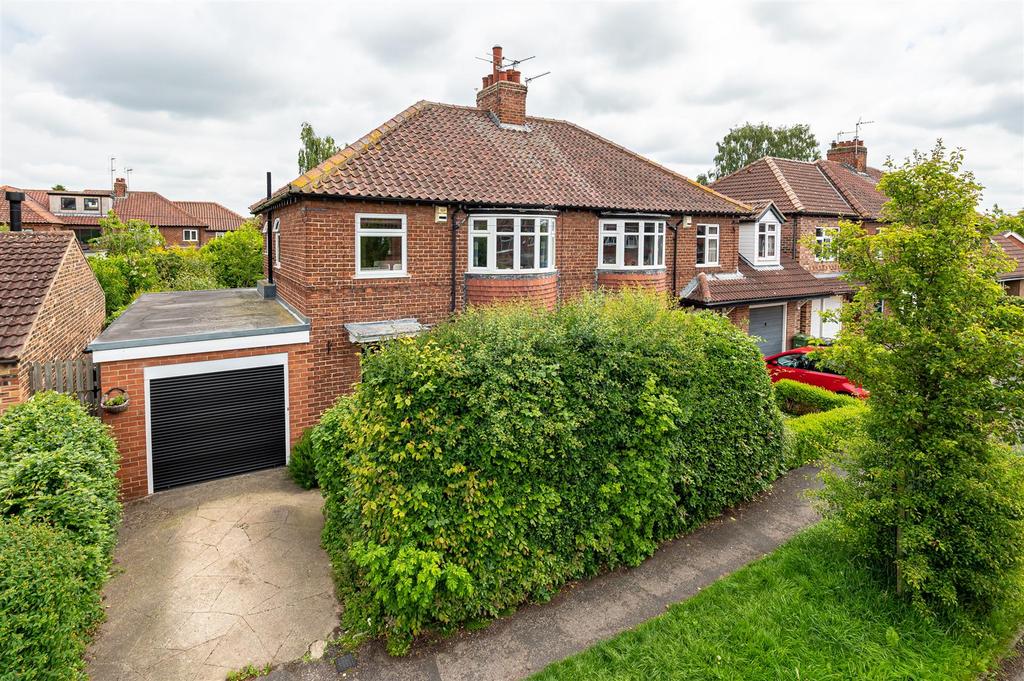 Maclagan Road, York... 3 bed semidetached house £550,000