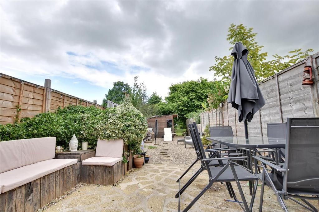 The Strand, Winchelsea 3 bed terraced house £325,000