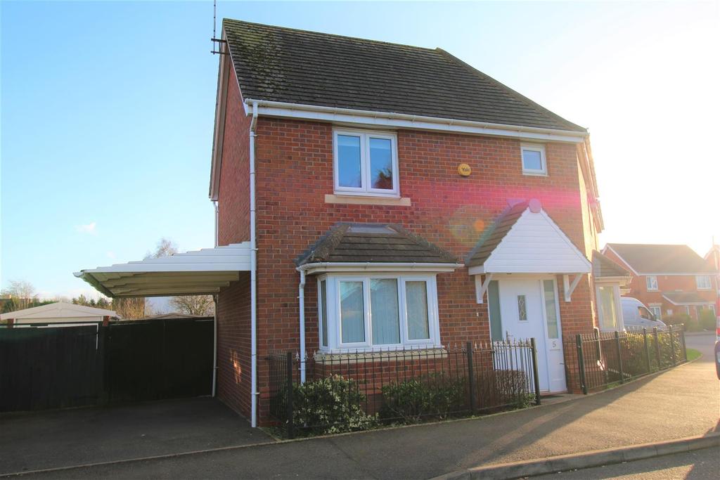 The Leys, Bedworth 3 bed detached house £255,000