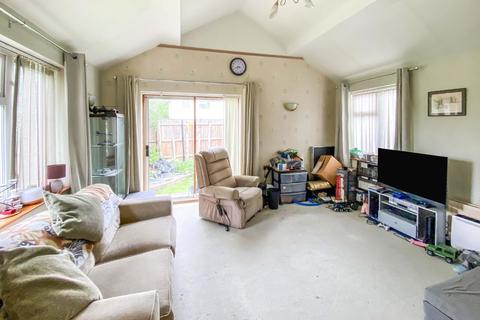 34 Hampton Road, Warwick, CV34 6JL