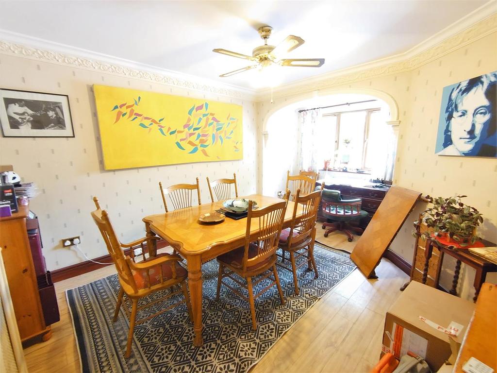 Dining Room a.jpg
