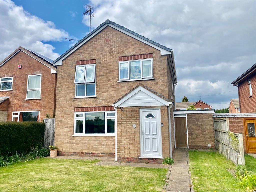 Charnwood Avenue, Stockingford, Nuneaton 3 bed detached house £290,000