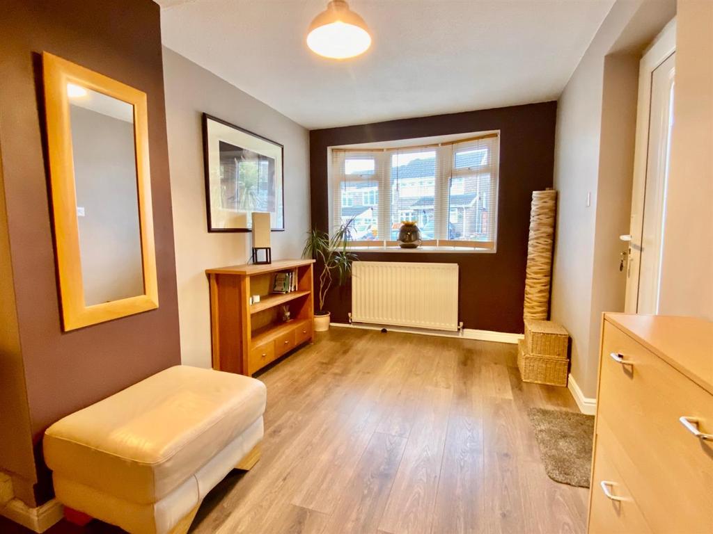 Sherbourne Avenue, Stockingford, Nuneaton 3 bed detached house £230,000