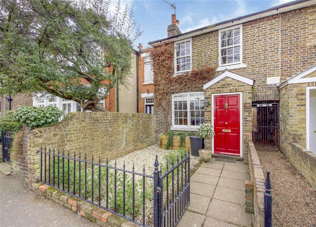 First Cross Road, Twickenham 3 bed terraced house £875,000