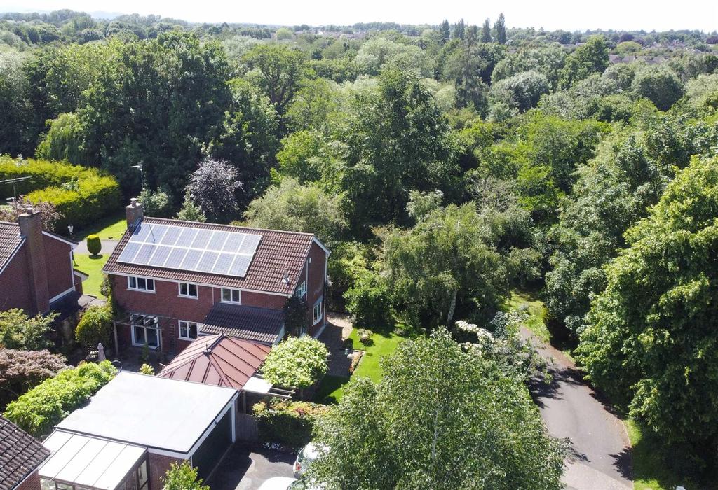 Kenton Drive, Shrewsbury 4 bed detached house £525,000