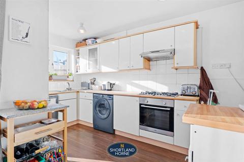81 Crosbie Road, Coventry, CV5 8FX