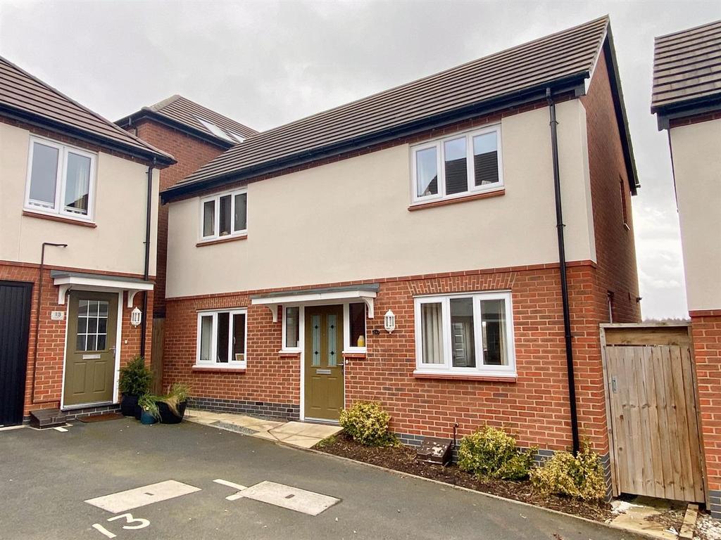 Nowells Close, Camp Hill, Nuneaton 3 bed detached house £220,000