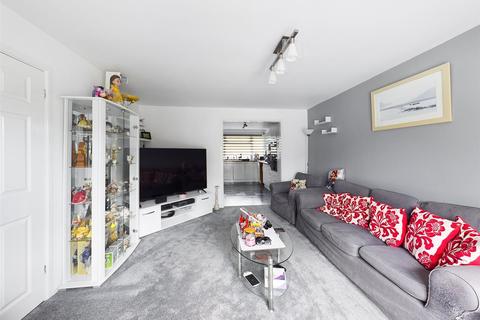 47 Dart Close, Rochester, ME2 2HE